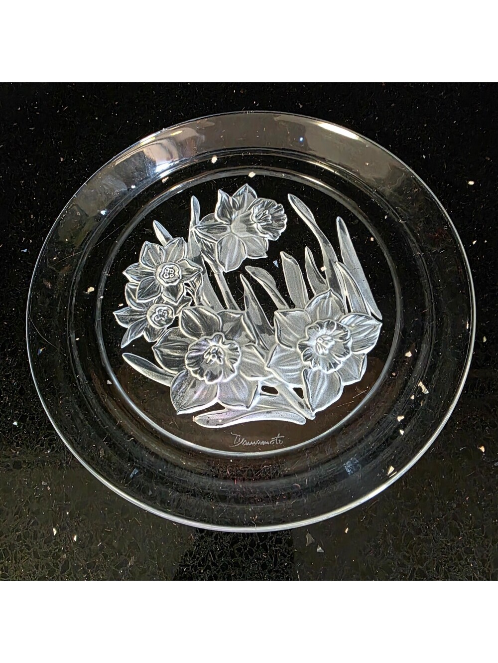 Arcoroc France FLEUR Flower Petals 7 1/2" Salad Dessert Plate Signed